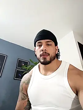 Snapshot of SilvaBranko chatting on 11/30/25, 12:11 SilvaBranko online show from 11/30/25, 12:11