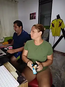 hotandfierylatinos2023 online show from 07/12/26, 11:00