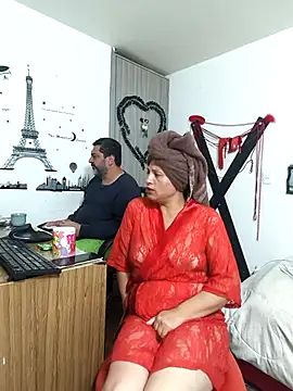 Snapshot of hotandfierylatinos2023 chatting on 10/21/25, 09:19 hotandfierylatinos2023 online show from 10/21/25, 09:19