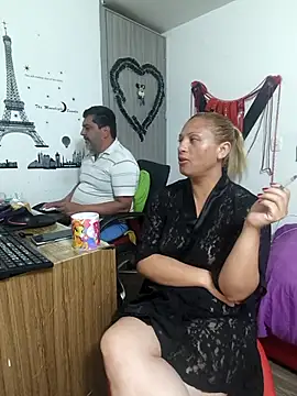 Snapshot of hotandfierylatinos2023 chatting on 11/27/25, 10:05 hotandfierylatinos2023 online show from 11/27/25, 10:05