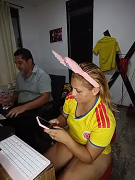 hotandfierylatinos2023 online show from 06/23/26, 10:13