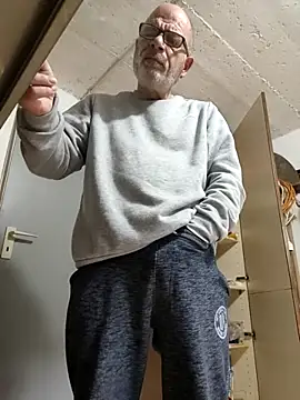 bottomhairy online show from 02/23/26, 02:06