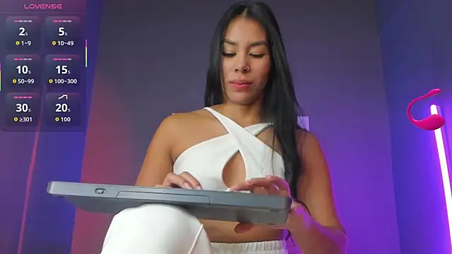 Snapshot of MadissonShakur chatting on 09/13/25, 05:13 MadissonShakur online show from 09/13/25, 05:13