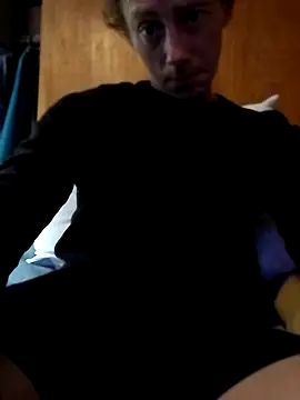 elmerfuddin87 online show from 09/30/25, 04:51