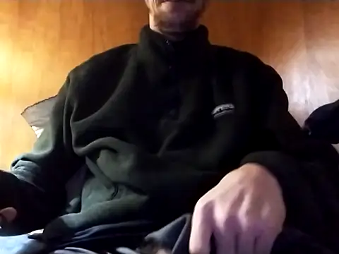 elmerfuddin87 online show from 12/16/25, 08:35