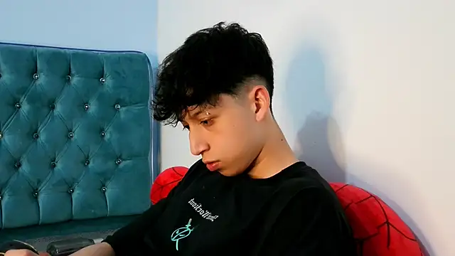  Thomas hot  online show from 02/18/26, 04:43