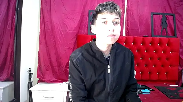 Snapshot of _Thomas_hot_ chatting on 03/16/25, 01:38 Thomas hot online show from 03/16/25, 01:38