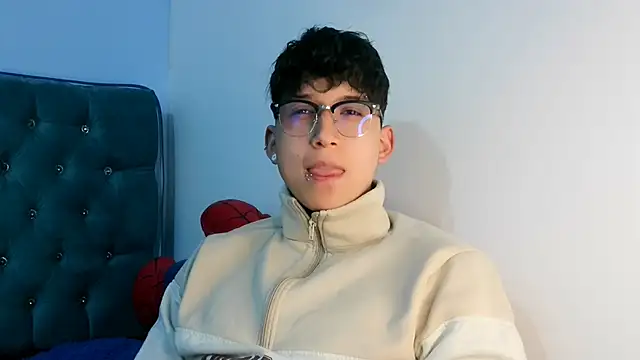  Thomas hot  online show from 02/25/26, 02:12