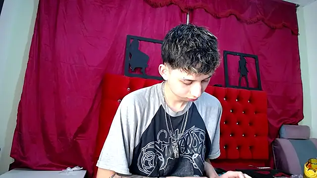 Snapshot of _Thomas_hot_ chatting on 03/14/25, 09:00 Thomas hot online show from 03/14/25, 09:00
