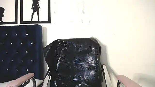 Snapshot of _Thomas_hot_ chatting on 10/03/25, 03:20 Thomas hot online show from 10/03/25, 03:20