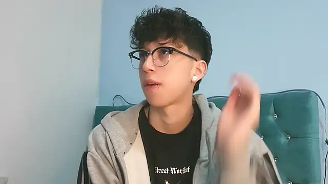  Thomas hot  online show from 04/14/26, 04:28