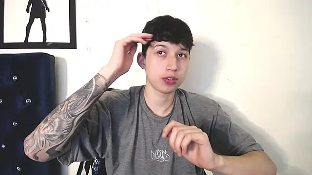  Thomas hot  online show from 11/04/25, 03:43