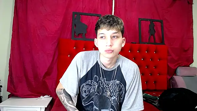 Snapshot of _Thomas_hot_ chatting on 03/16/25, 08:54 Thomas hot online show from 03/16/25, 08:54