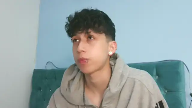  Thomas hot  online show from 04/17/26, 05:54