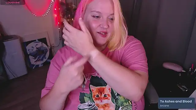 lissamuff online show from 10/06/25, 04:41