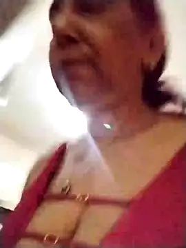 Snapshot of SWEET_LOVER01 chatting on 02/05/25, 02:26 SWEET LOVER01 online show from 02/05/25, 02:26