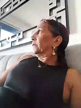 Snapshot of SWEET_LOVER01 chatting on 12/17/24, 07:04 SWEET LOVER01 online show from 12/17/24, 07:04