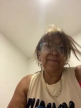 Snapshot of SWEET_LOVER01 chatting on 04/12/26, 04:49 SWEET LOVER01 online show from 04/12/26, 04:49