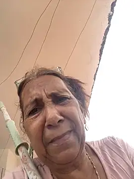 Snapshot of SWEET_LOVER01 chatting on 03/19/26, 04:07 SWEET LOVER01 online show from 03/19/26, 04:07