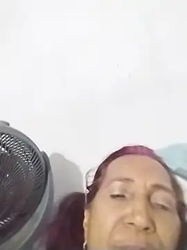 Snapshot of SWEET_LOVER01 chatting on 12/24/24, 03:05 SWEET LOVER01 online show from 12/24/24, 03:05