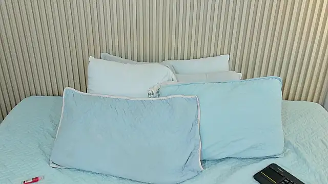 charlottebrowns  online show from 05/11/26, 12:39