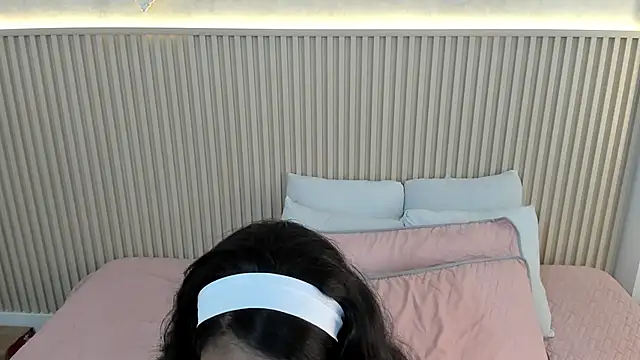 charlottebrowns  online show from 03/28/26, 12:06