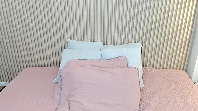 charlottebrowns  online show from 04/06/26, 12:17