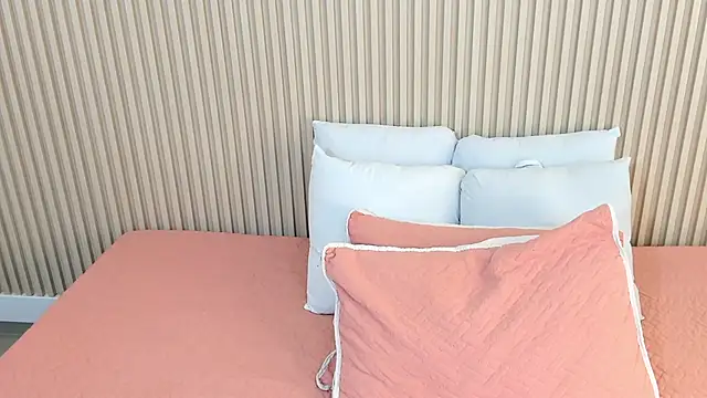 charlottebrowns  online show from 03/19/26, 12:16