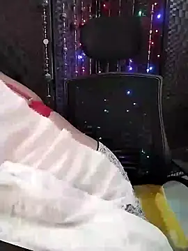 Snapshot of Hotty__Baby chatting on 01/19/25, 06:10 Hotty Baby online show from 01/19/25, 06:10