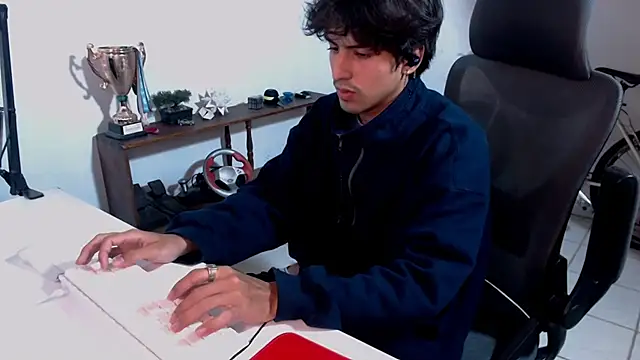 Thieves9 online show from 11/18/25, 05:11