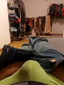 maleesa online show from 11/21/25, 04:28