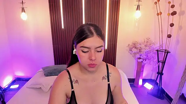 ArianaBaker online show from 05/20/26, 02:25