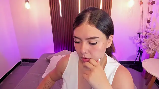 ArianaBaker online show from 05/29/26, 03:51