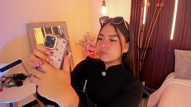 ArianaBaker online show from 04/16/26, 09:39