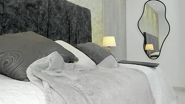 lola  sweetx online show from 09/24/25, 10:33