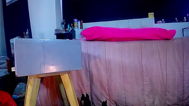 bellatrixx 69 online show from 10/10/25, 11:33