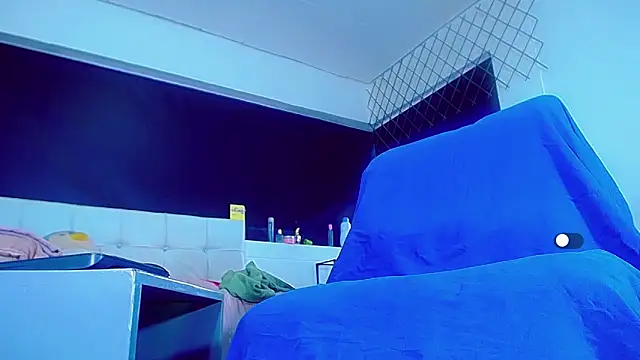 bellatrixx 69 online show from 11/20/25, 11:33