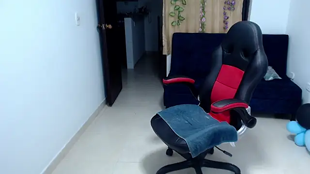kaira sweet  online show from 10/19/25, 06:38