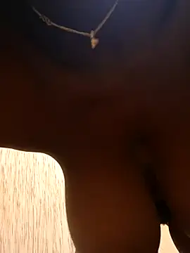 Swirly blac online show from 12/15/25, 05:57