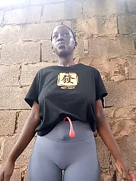 Swirly blac online show from 02/15/26, 06:03