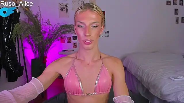 AliceSnowCatt online show from 03/04/25, 01:45