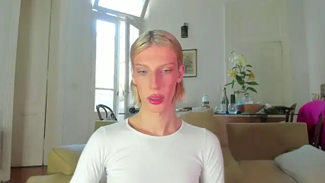 AliceSnowCatt online show from 12/16/25, 03:05