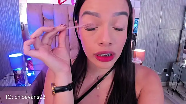 Snapshot of Chloe_evans__ chatting on 09/29/25, 11:38 Chloe evans online show from 09/29/25, 11:38