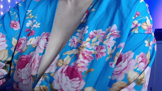 Snapshot of missdaniels chatting on 02/05/25, 02:40 missdaniels online show from 02/05/25, 02:40