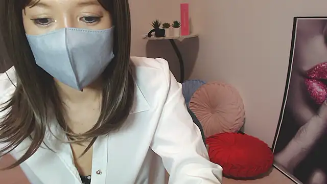 Snapshot of yooooo-chandesu chatting on 10/11/25, 12:50 yooooo-chandesu online show from 10/11/25, 12:50