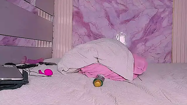 Loaysi online show from 09/27/25, 05:24