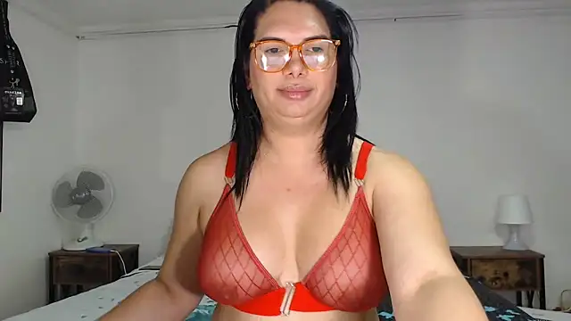 Snapshot of flowerdirtty chatting on 06/17/26, 08:41 flowerdirtty online show from 06/17/26, 08:41
