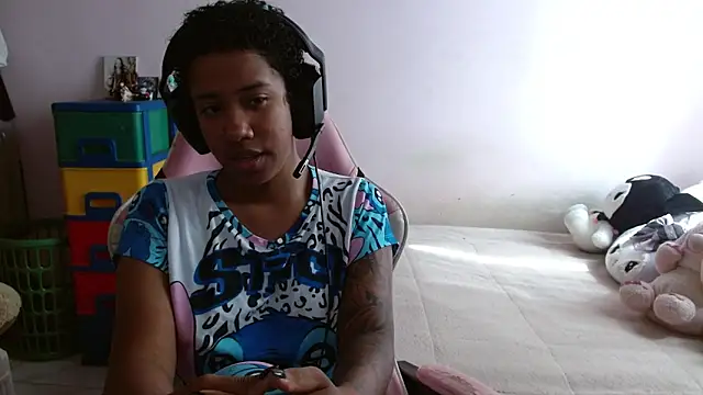 TiffanyRoouse online show from 10/26/25, 02:17