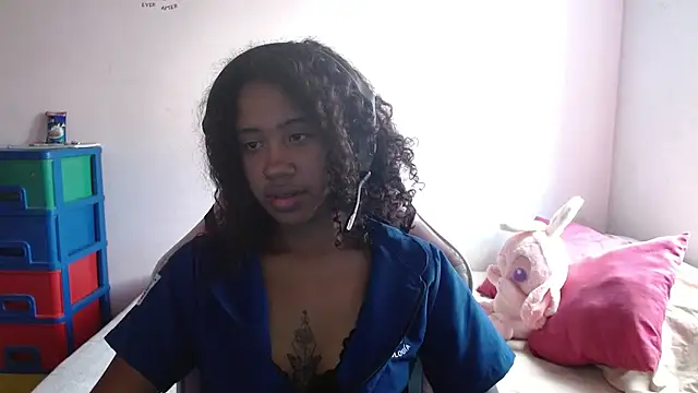 TiffanyRoouse online show from 02/21/25, 10:26