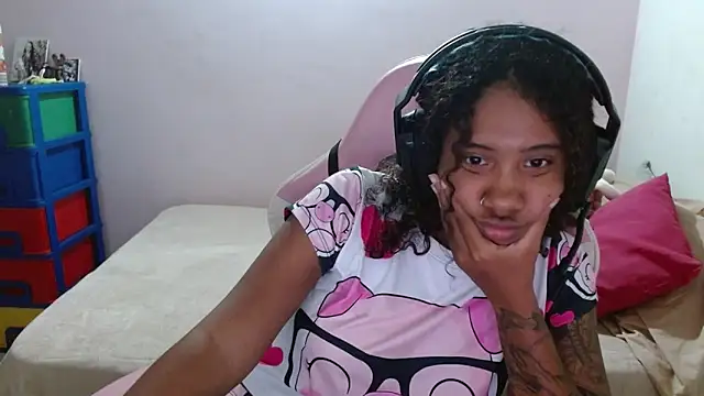 TiffanyRoouse online show from 03/16/25, 12:01